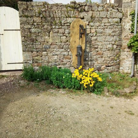 Elevage De La Hurie Saint-Nicolas-de-Pierrepont 外观 照片