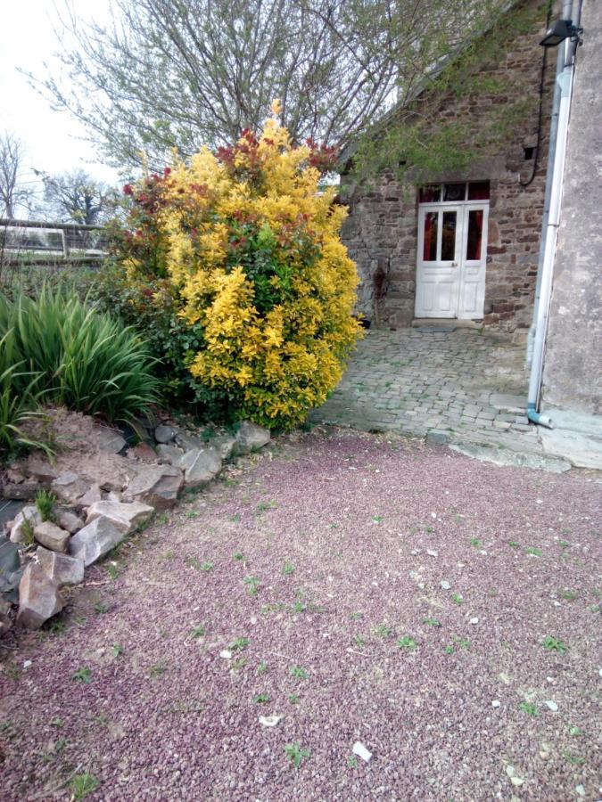 Elevage De La Hurie Saint-Nicolas-de-Pierrepont 外观 照片