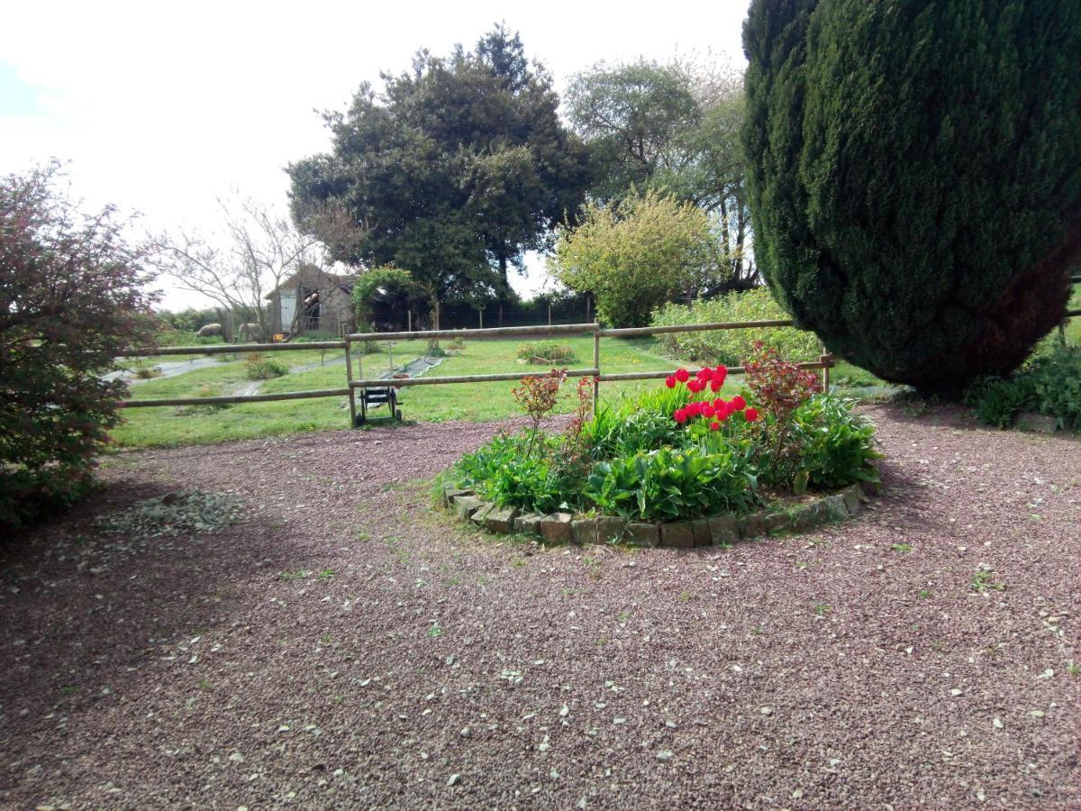 Elevage De La Hurie Saint-Nicolas-de-Pierrepont 外观 照片